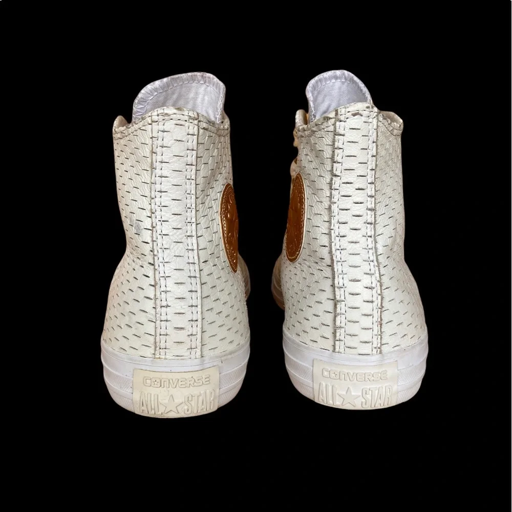 Converse Chuck Taylor All Star White Out Leather - Picture 8 of 13